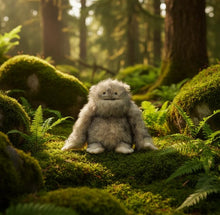 Load image into Gallery viewer, Jellycat Bretti Yeti