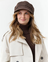 Load image into Gallery viewer, Faux Suede Cap - Brown (Loevenich)
