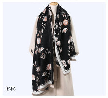 Load image into Gallery viewer, Flowers Jacquard Scarf (Picabo)

