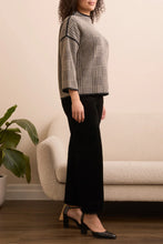Load image into Gallery viewer, Fuzzy Houndstooth 3/4 Top - Sandstone (Tribal)
