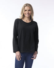 Load image into Gallery viewer, Crew Neck Long Sleeve Tee - Black (Orientique)
