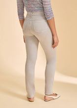 Load image into Gallery viewer, Petite Suzanne Straight Leg - Grey (FDJ)
