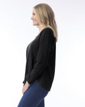 Load image into Gallery viewer, Crew Neck Long Sleeve Tee - Black (Orientique)
