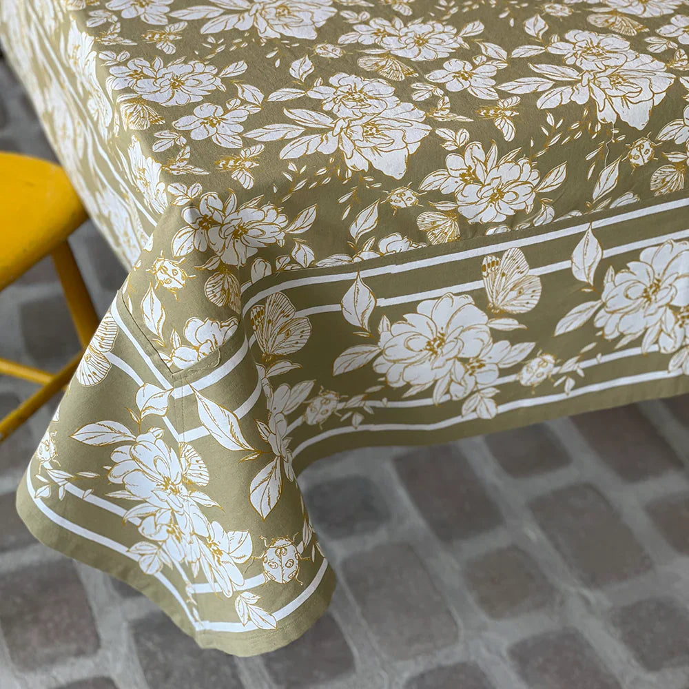 60x90 Moss Ladybug Tablecloth