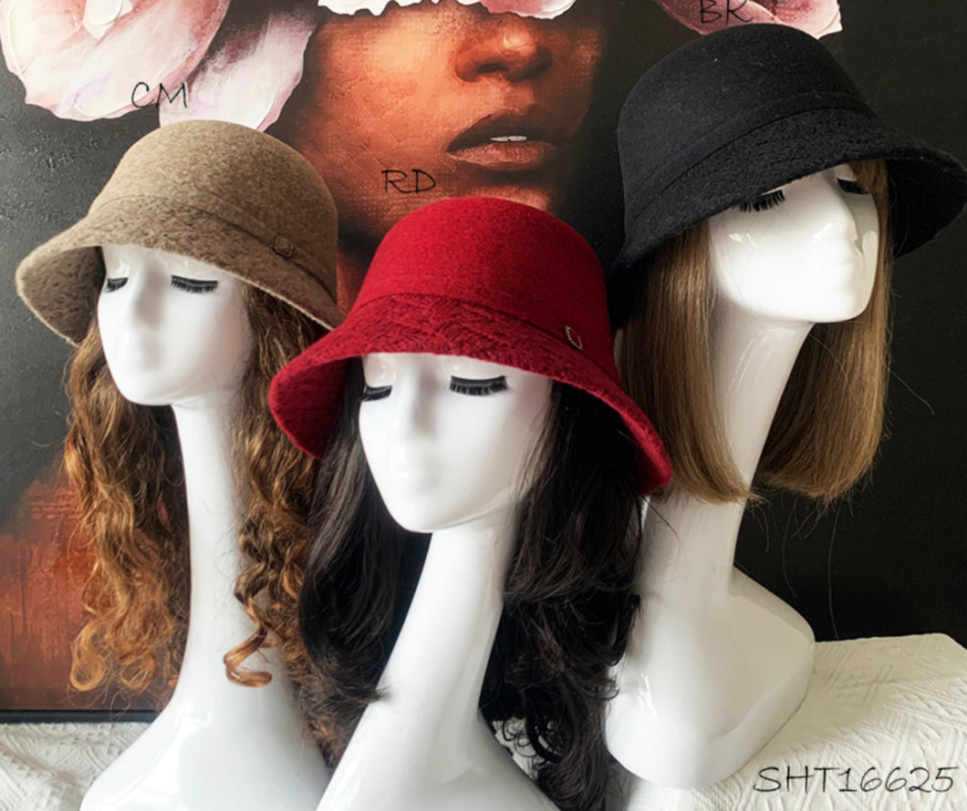 Lace Brim Wool Cloche