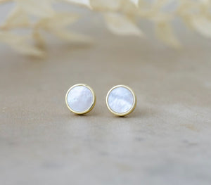 Alluring Stud - Mother of Pearl/Gold Plate