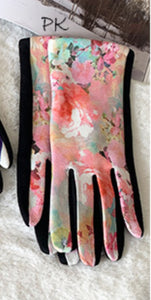 Rose Garden Print Glove