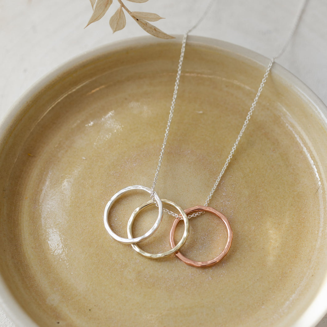 Modest Rings Necklace