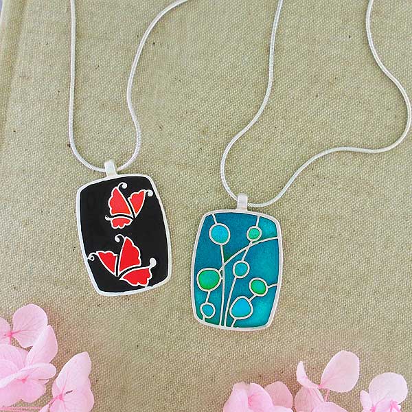 Flutter Reversible Enamel Necklace asst