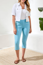 Load image into Gallery viewer, Pull-on Capri - Aqua Sky (Tribal)
