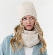 Load image into Gallery viewer, Mottles Knit Beanie - 2 Colours (V Fraas)
