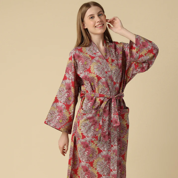 Akari Robe