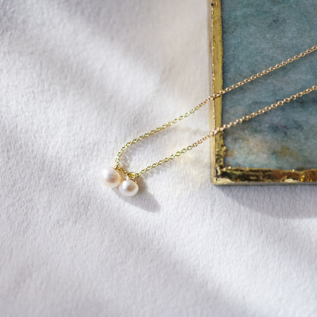Friendship Necklace - White Pearl / Gold Plated (Glee)
