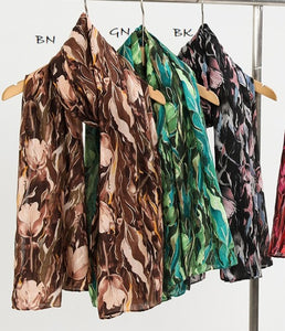 Tulip Mirage Scarf w/ Gold Details - Black