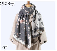 Load image into Gallery viewer, Flowers Jacquard Scarf (Picabo)
