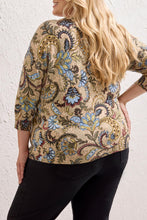 Load image into Gallery viewer, Soft Yarn 3/4 Sleeve Sweater - Aloe (Tribal)
