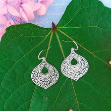 Load image into Gallery viewer, Cradle Earring - Silver or Gold
